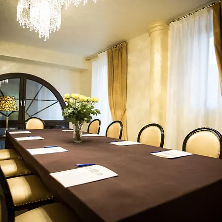 Western Premier Milano Palace 4* Modène