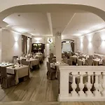 Western Premier Milano Palace Hotel 4*