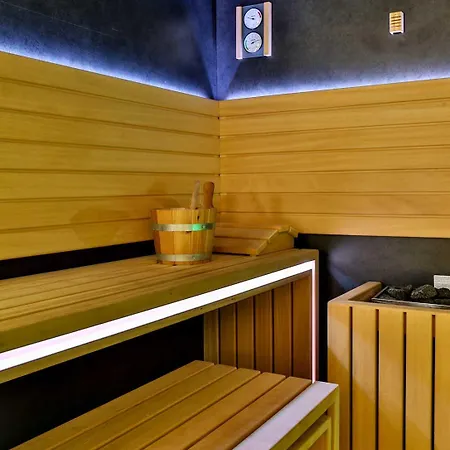 Western Premier Milano Palace Hotel 4*