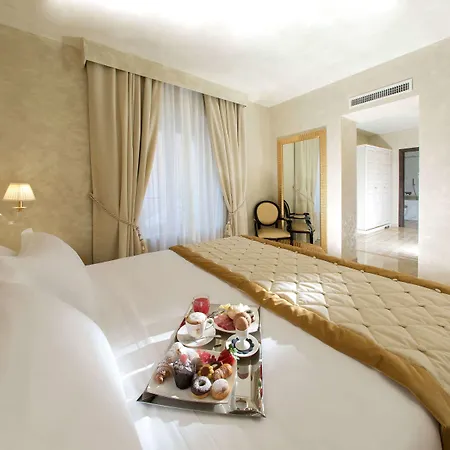 Western Premier Milano Palace Hotel 4*