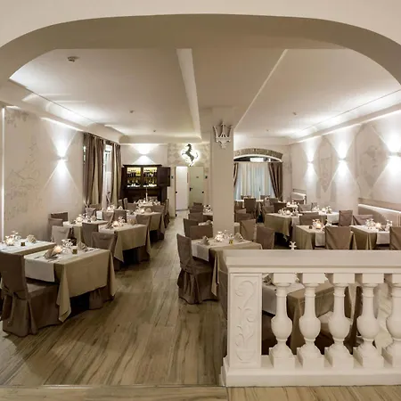 Western Premier Milano Palace Hotel 4*